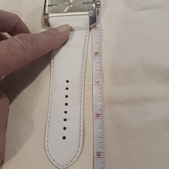 Like-New VINTAGE NAUTICA Watch - Picture 4 of 13